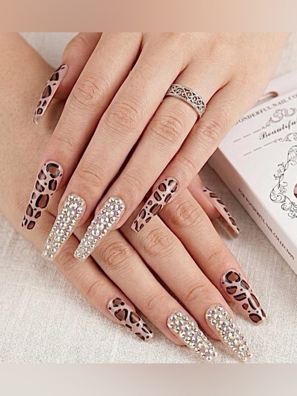 Rhinestone Leopard Press-On Nail Set - Nude and Clear